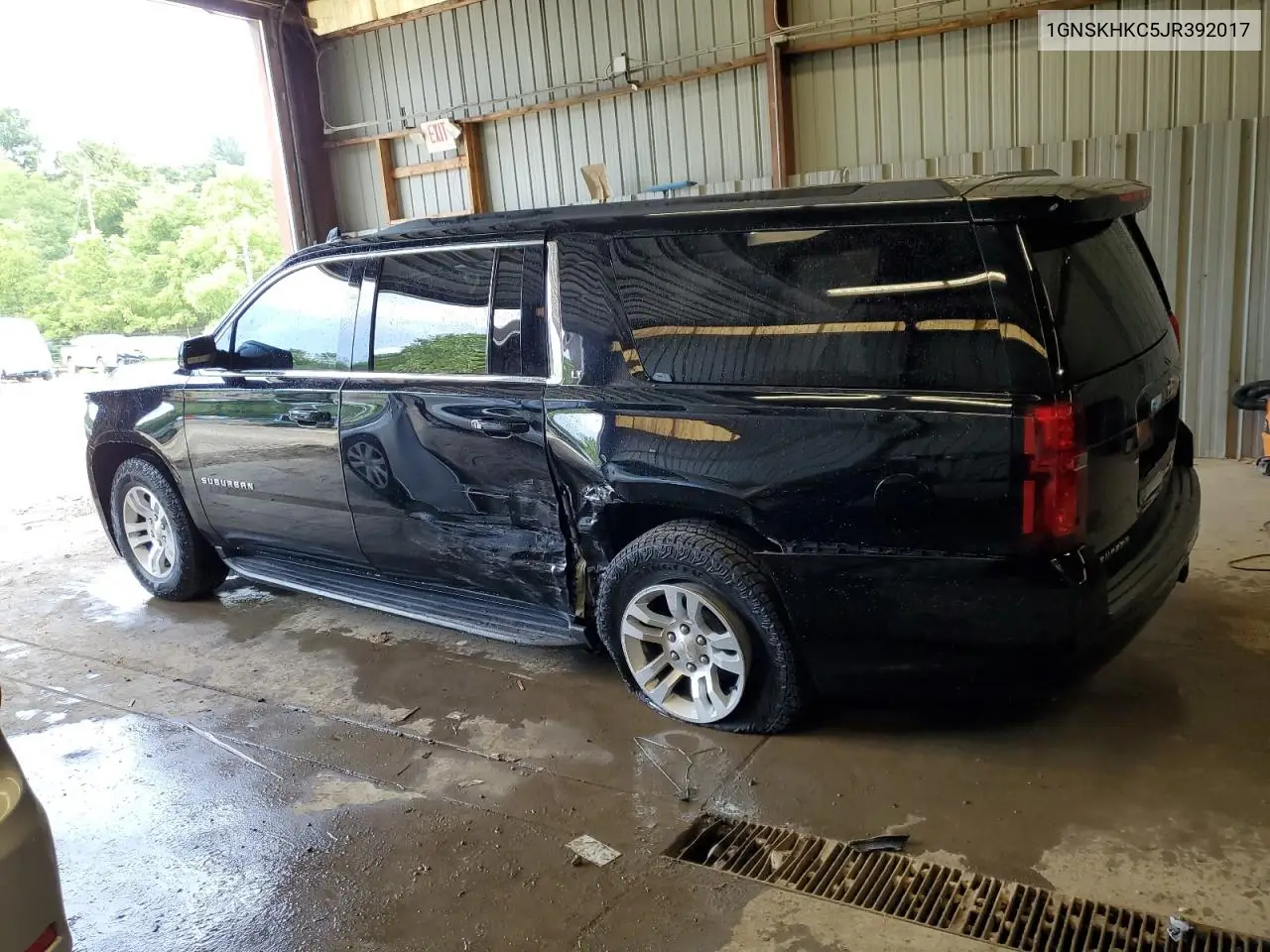 2018 Chevrolet Suburban K1500 Lt VIN: 1GNSKHKC5JR392017 Lot: 65599355
