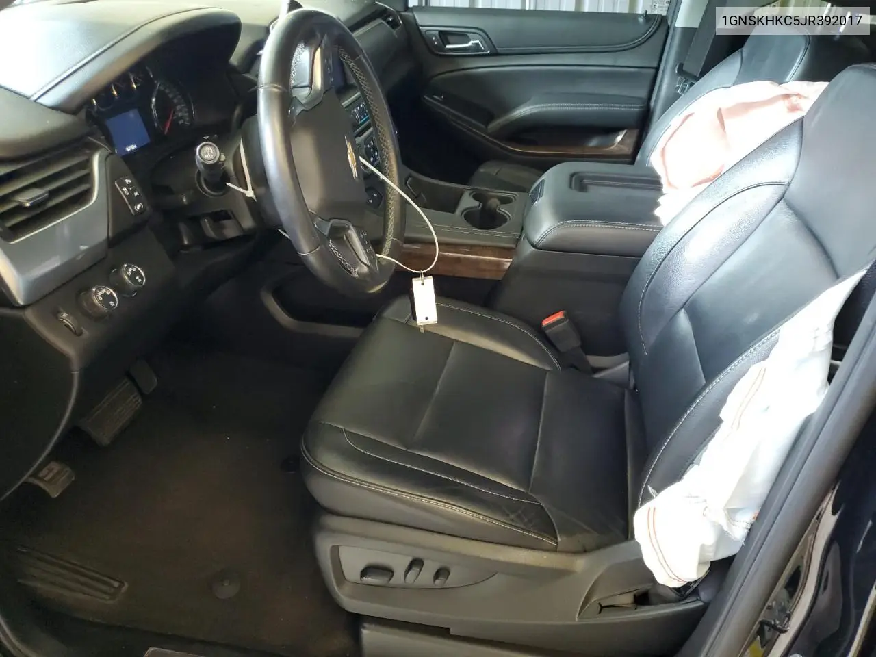2018 Chevrolet Suburban K1500 Lt VIN: 1GNSKHKC5JR392017 Lot: 65599355
