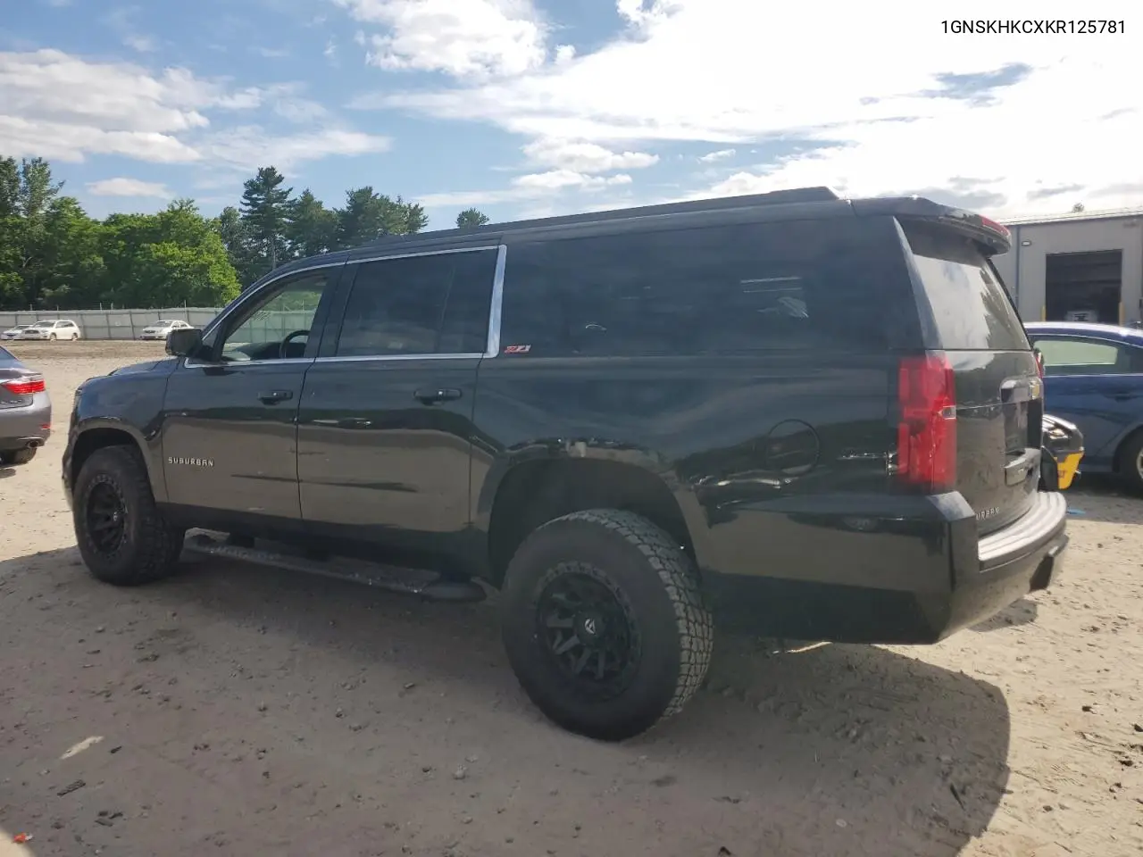 2019 Chevrolet Suburban K1500 Lt VIN: 1GNSKHKCXKR125781 Lot: 61845455