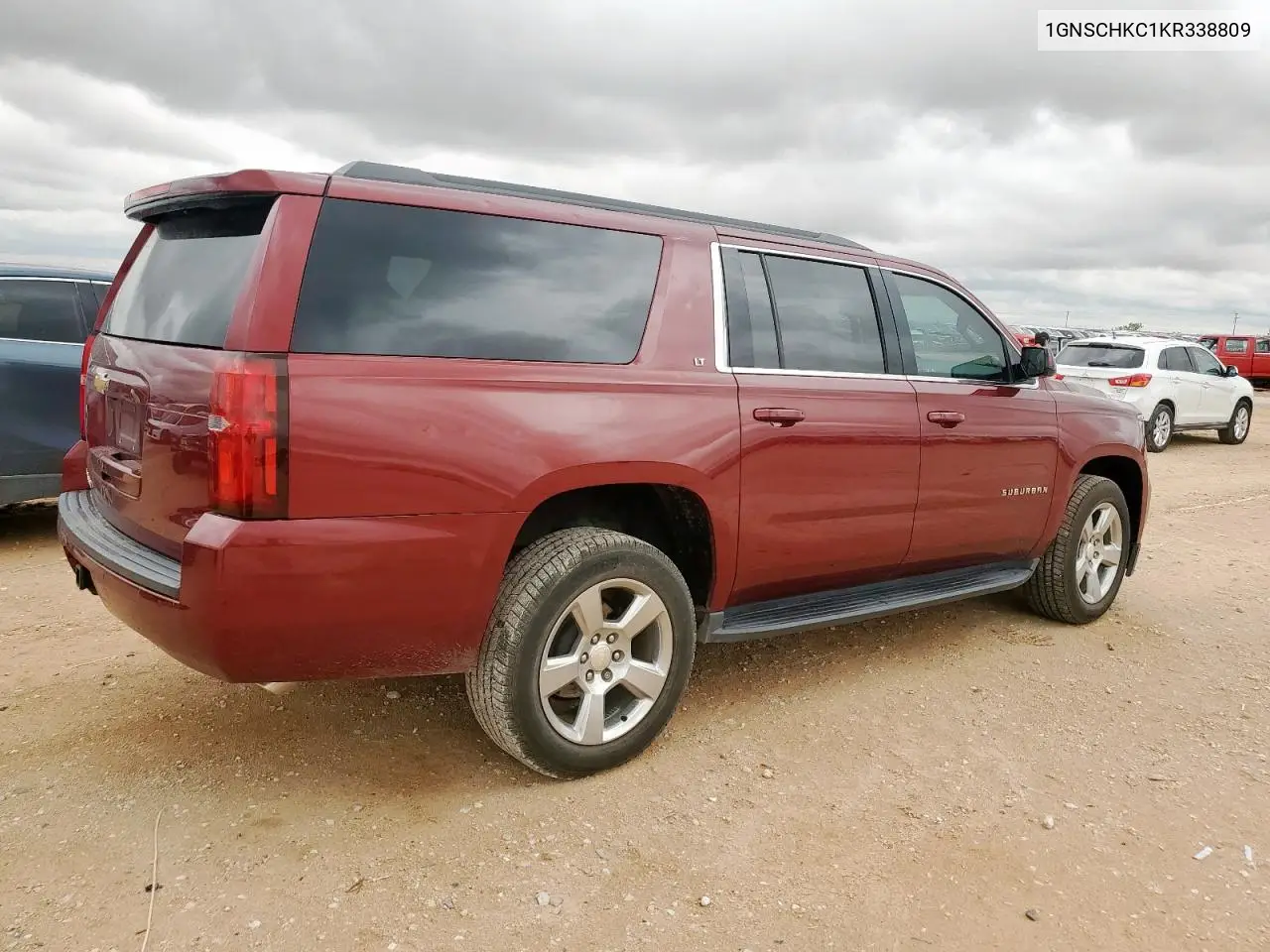 2019 Chevrolet Suburban C1500 Lt VIN: 1GNSCHKC1KR338809 Lot: 62541525