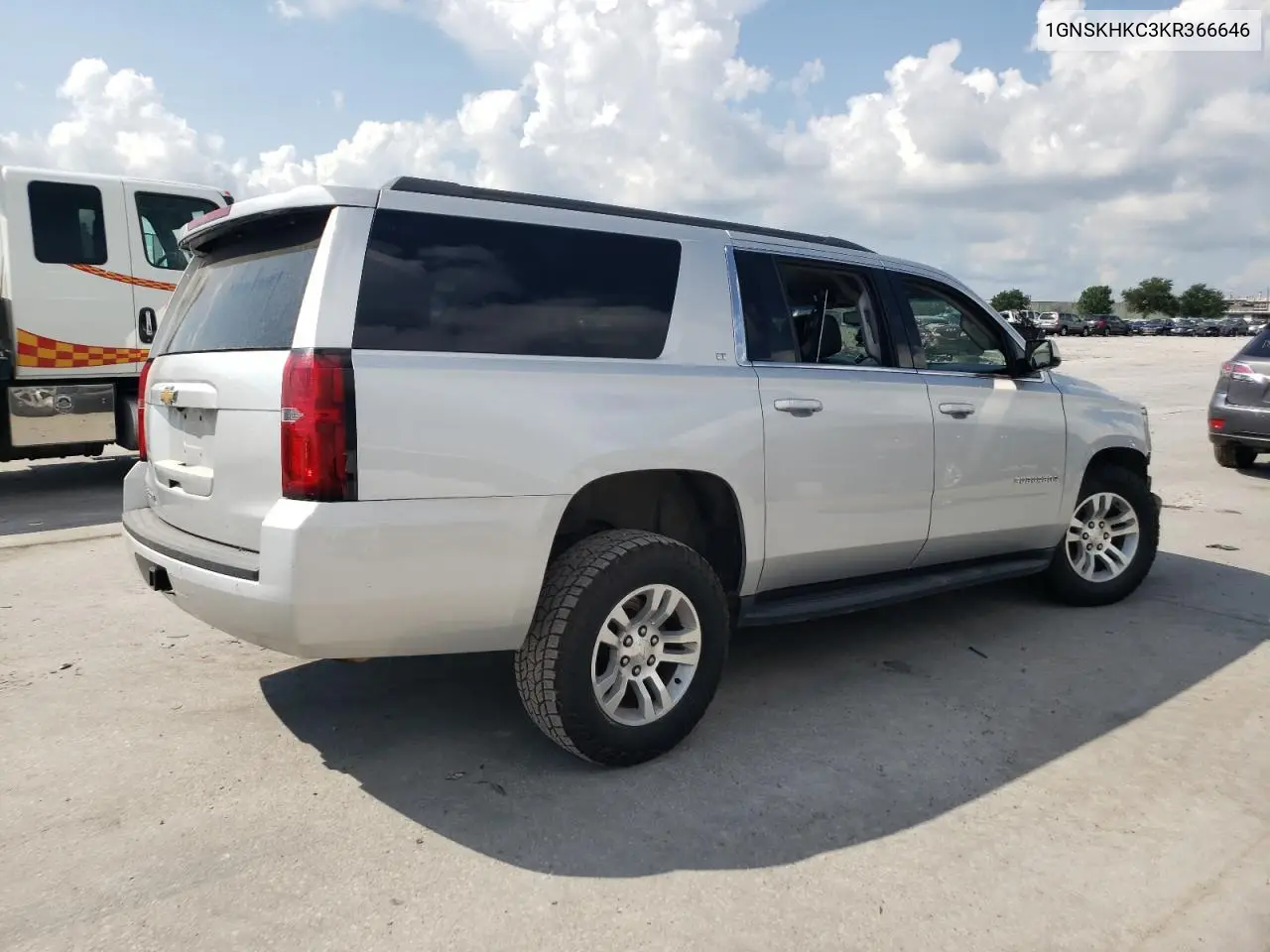 2019 Chevrolet Suburban K1500 Lt VIN: 1GNSKHKC3KR366646 Lot: 62834825