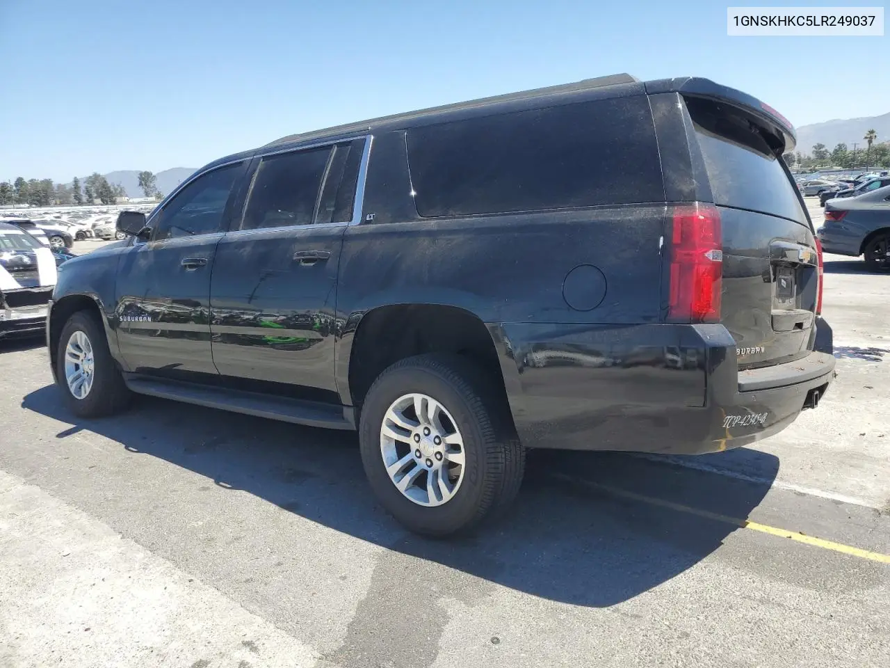 1GNSKHKC5LR249037 2020 Chevrolet Suburban K1500 Lt