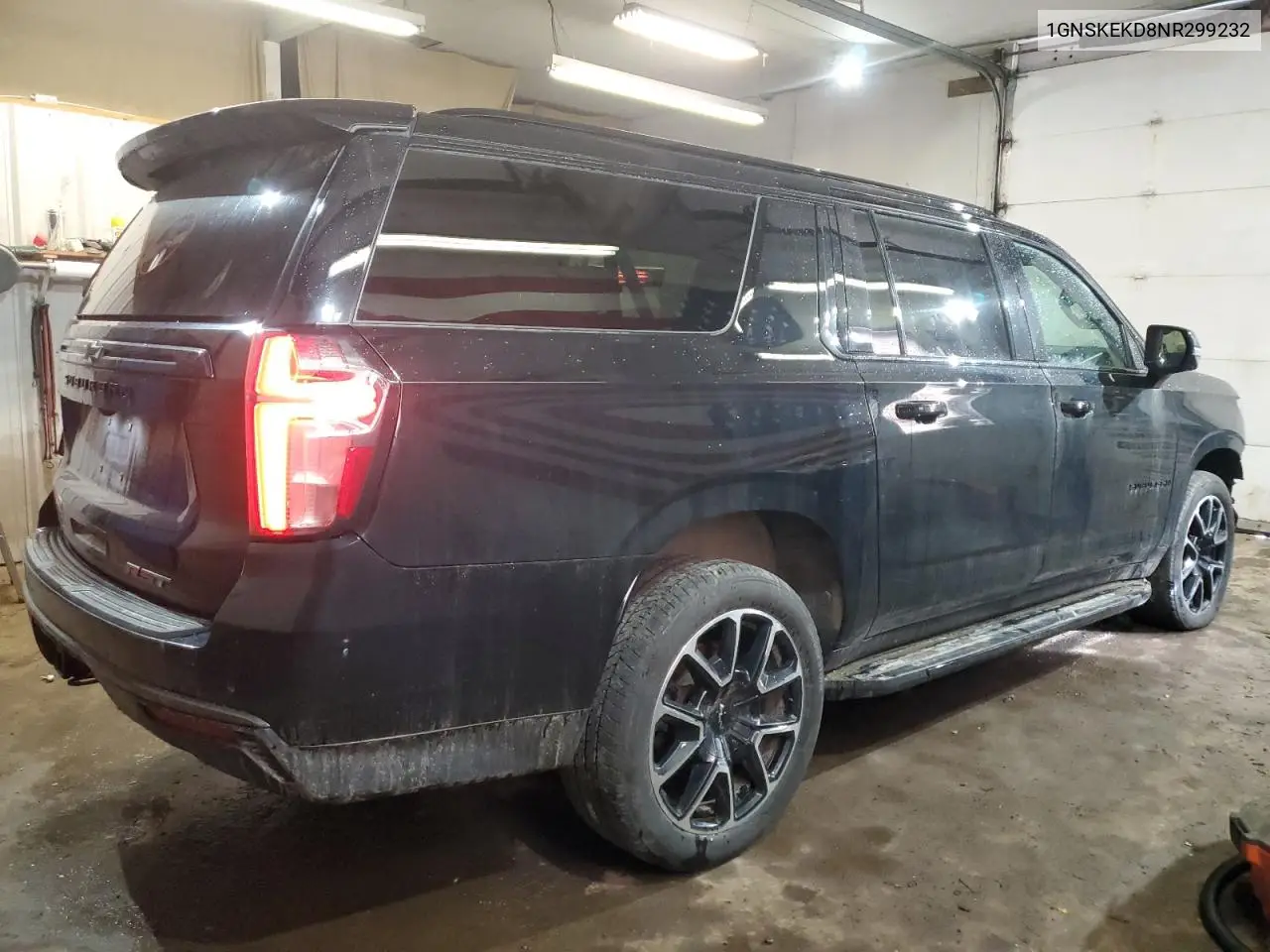 2022 Chevrolet Suburban K1500 Rst VIN: 1GNSKEKD8NR299232 Lot: 52011295