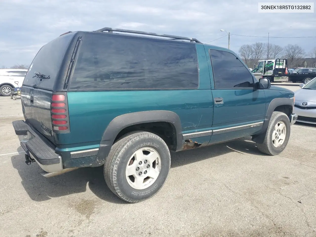 1996 Chevrolet Tahoe K1500 VIN: 3GNEK18R5TG132882 Lot: 51112785