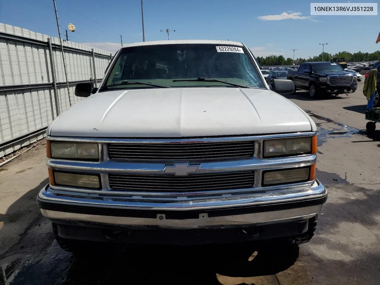 1997 Chevrolet Tahoe K1500 VIN: 1GNEK13R6VJ351228 Lot: 62229284