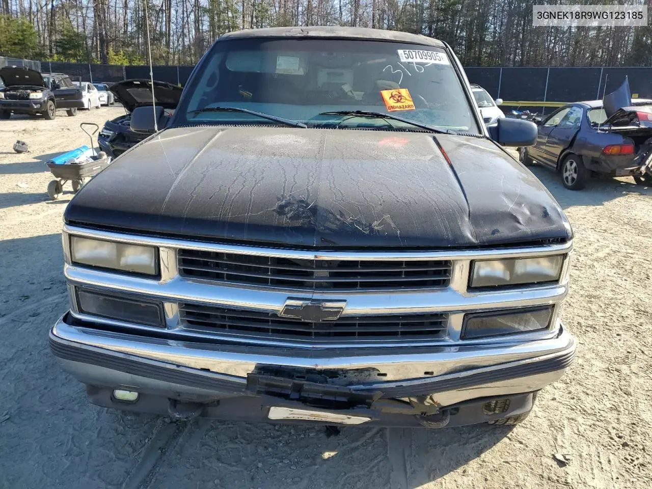 1998 Chevrolet Tahoe K1500 VIN: 3GNEK18R9WG123185 Lot: 53020915