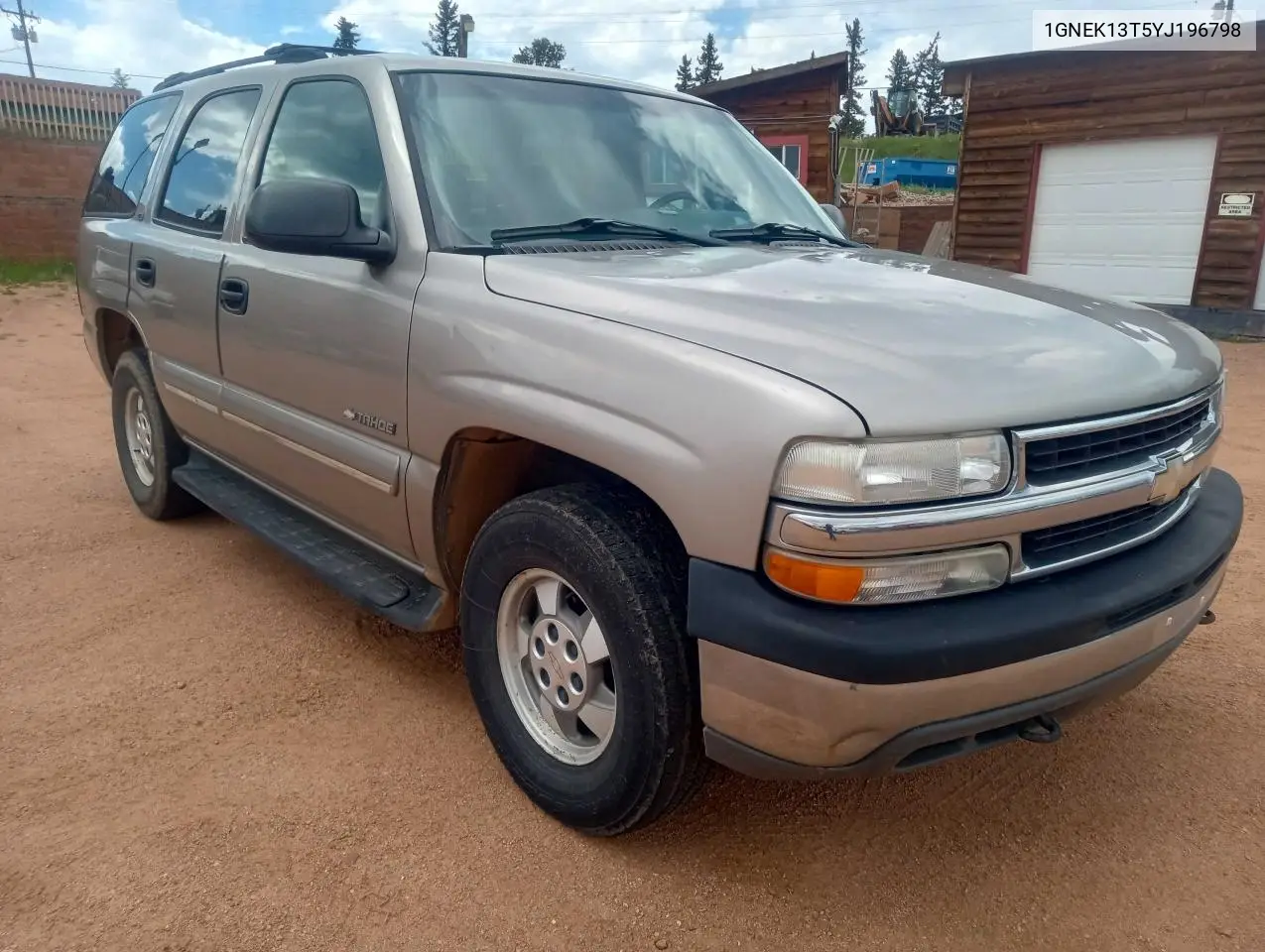 2000 Chevrolet Tahoe K1500 VIN: 1GNEK13T5YJ196798 Lot: 62869835