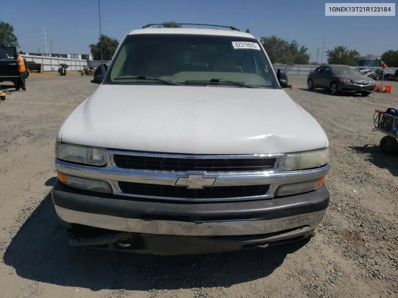 2001 Chevrolet Tahoe K1500 VIN: 1GNEK13T21R123184 Lot: 62379925