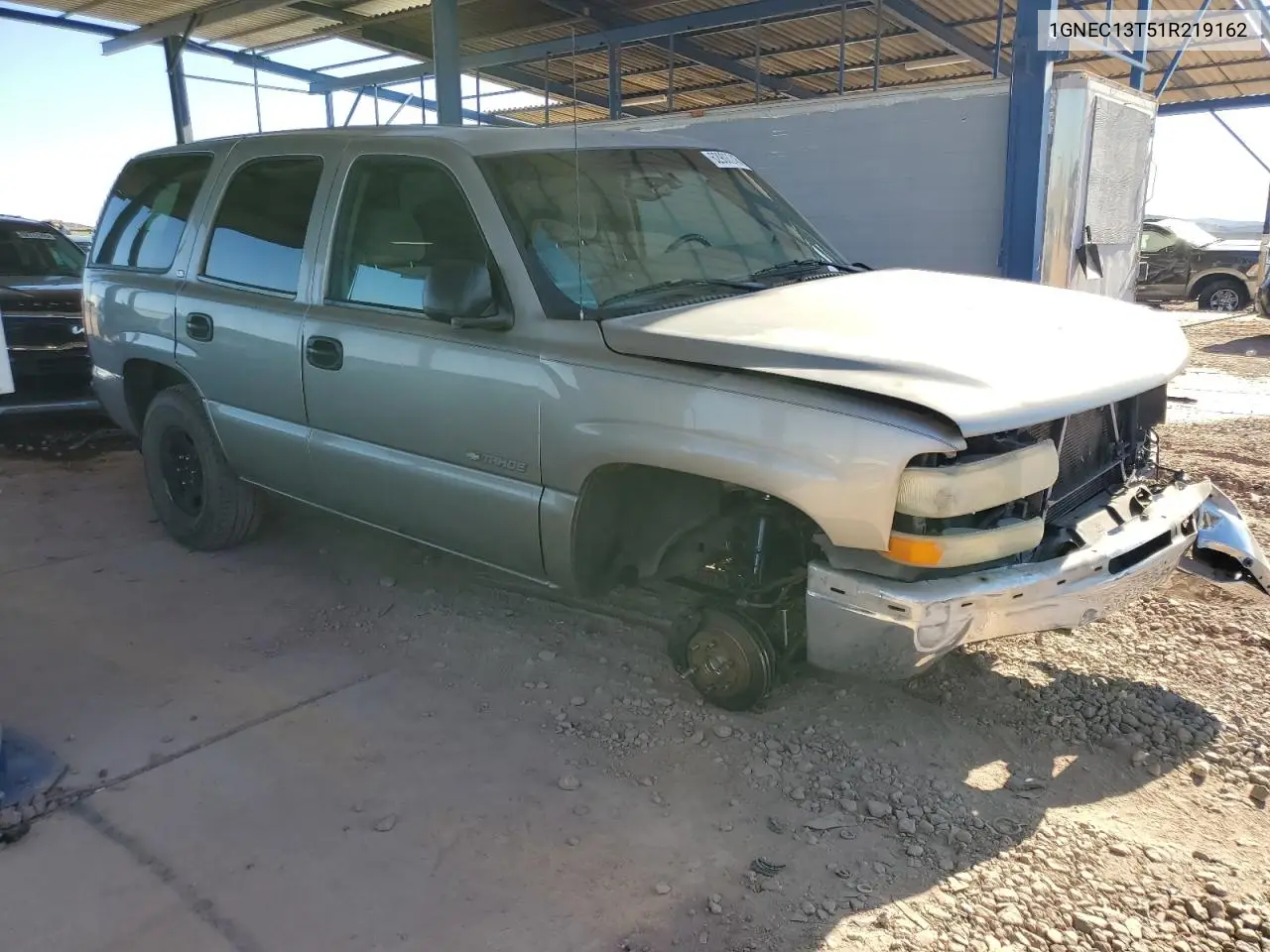 2001 Chevrolet Tahoe C1500 VIN: 1GNEC13T51R219162 Lot: 62908245