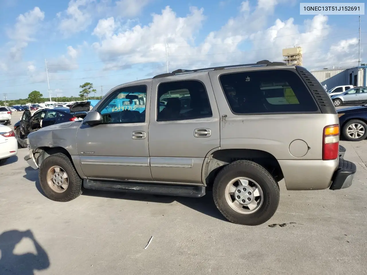 2001 Chevrolet Tahoe C1500 VIN: 1GNEC13T51J152691 Lot: 65447715