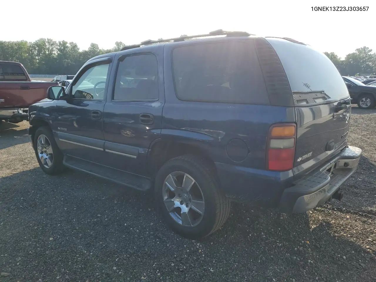 2003 Chevrolet Tahoe K1500 VIN: 1GNEK13Z23J303657 Lot: 61576355