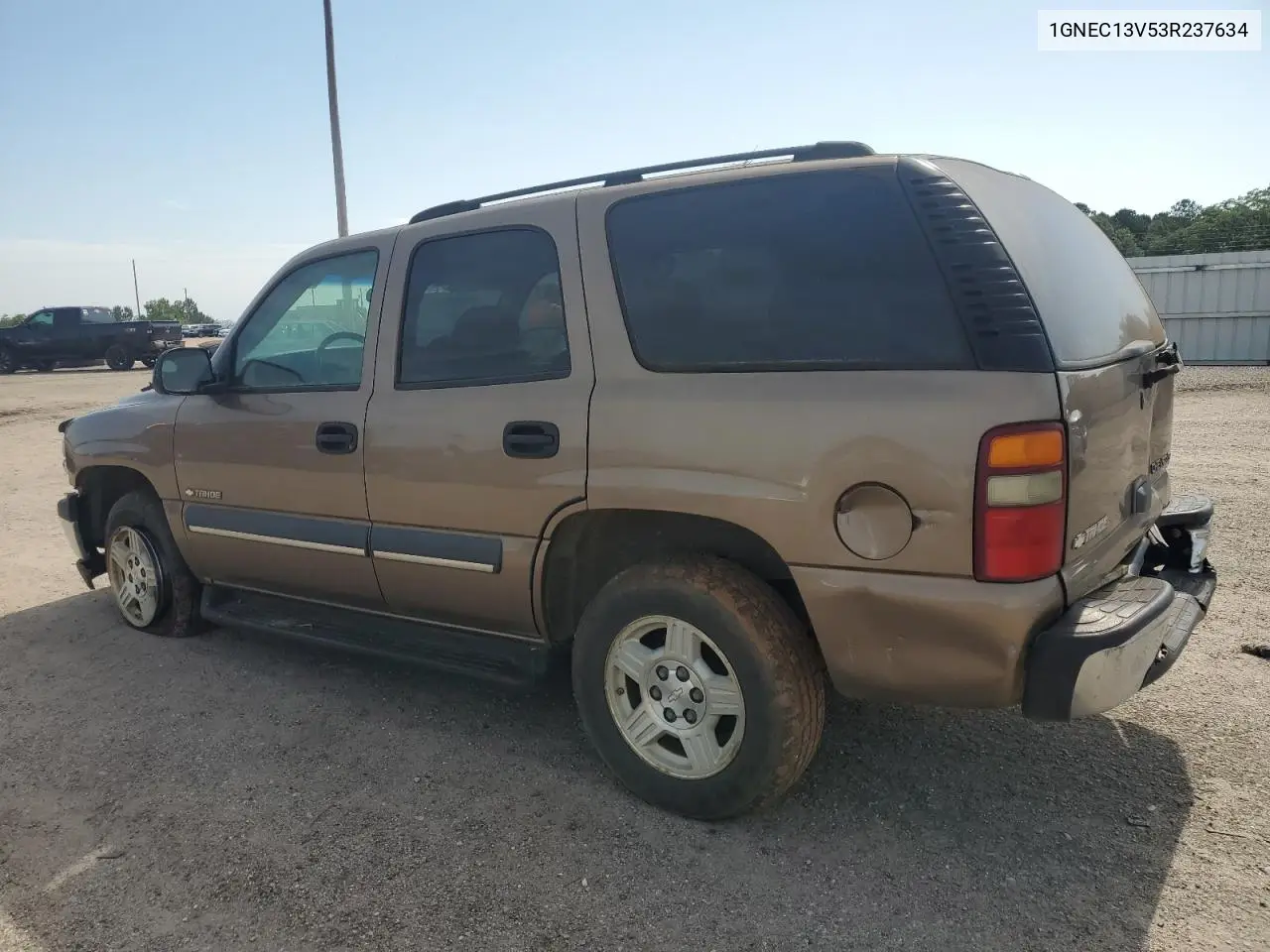 2003 Chevrolet Tahoe C1500 VIN: 1GNEC13V53R237634 Lot: 62586135