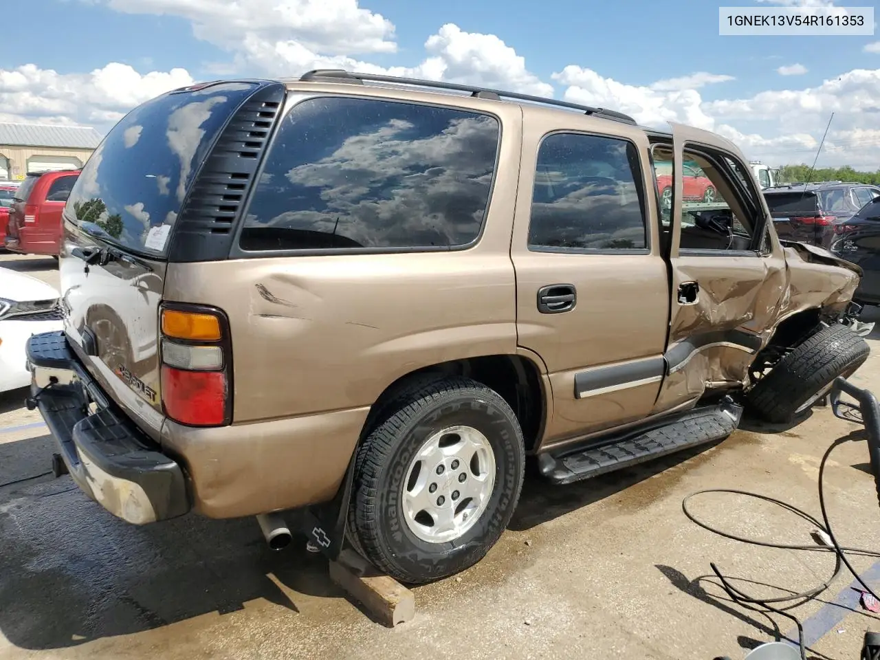 2004 Chevrolet Tahoe K1500 VIN: 1GNEK13V54R161353 Lot: 56913835