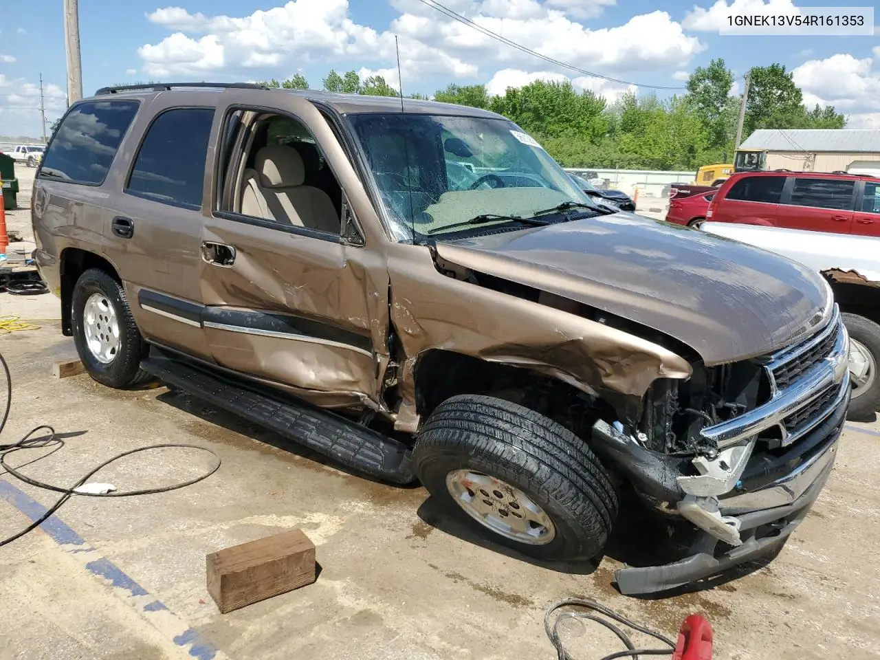 2004 Chevrolet Tahoe K1500 VIN: 1GNEK13V54R161353 Lot: 56913835
