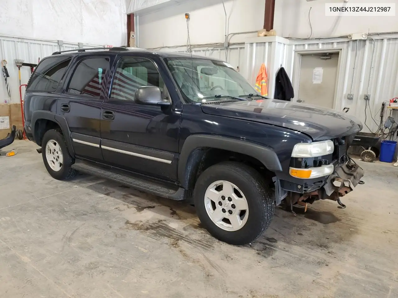 2004 Chevrolet Tahoe K1500 VIN: 1GNEK13Z44J212987 Lot: 56955555