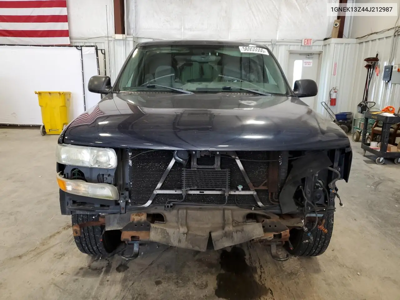 2004 Chevrolet Tahoe K1500 VIN: 1GNEK13Z44J212987 Lot: 56955555