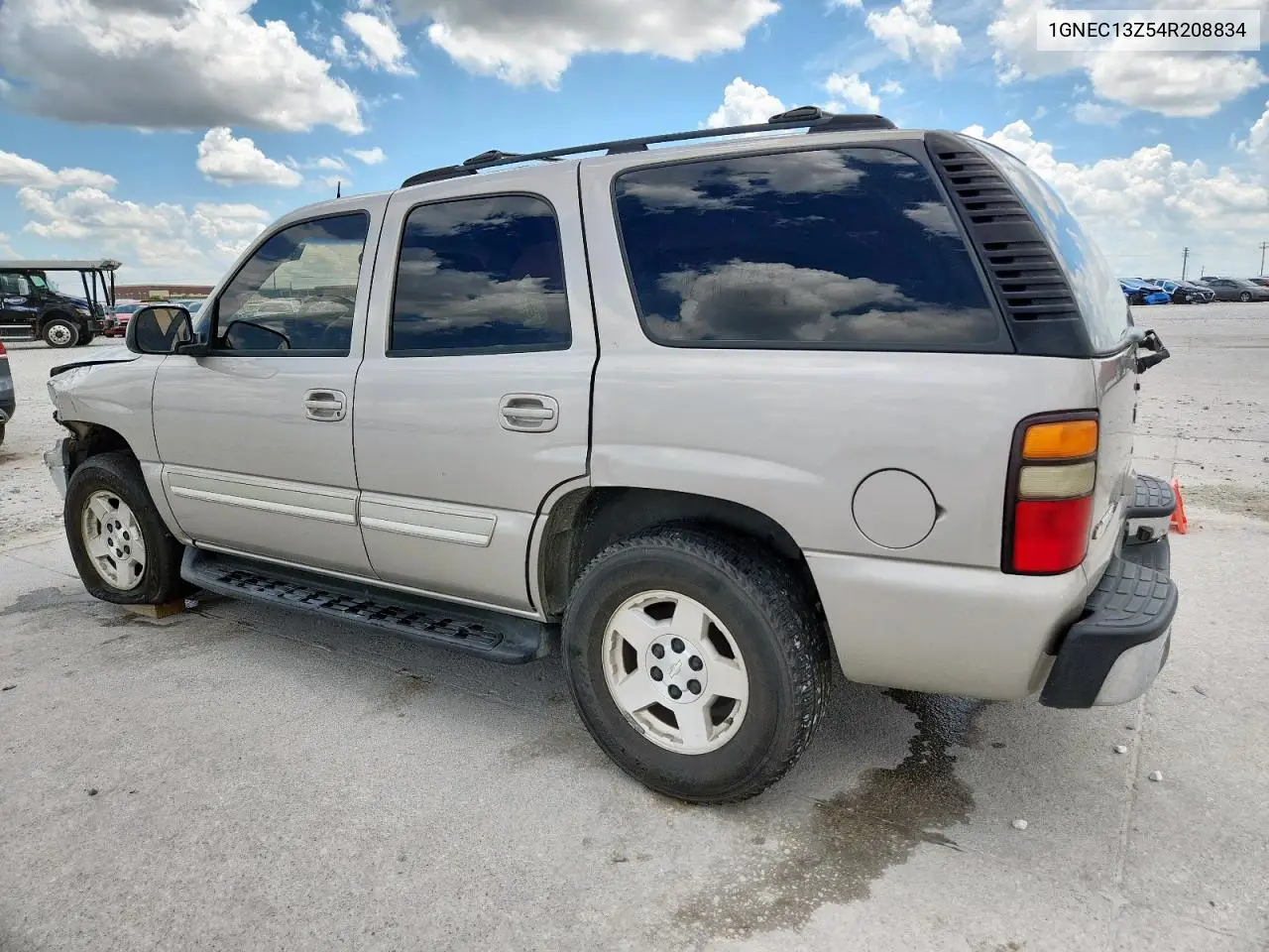 2004 Chevrolet Tahoe C1500 VIN: 1GNEC13Z54R208834 Lot: 61908215