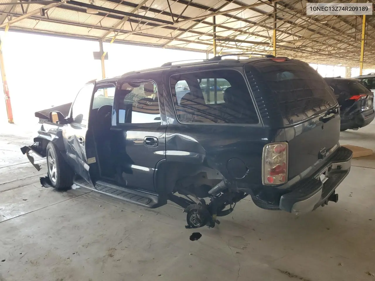 2004 Chevrolet Tahoe C1500 VIN: 1GNEC13Z74R209189 Lot: 62502285