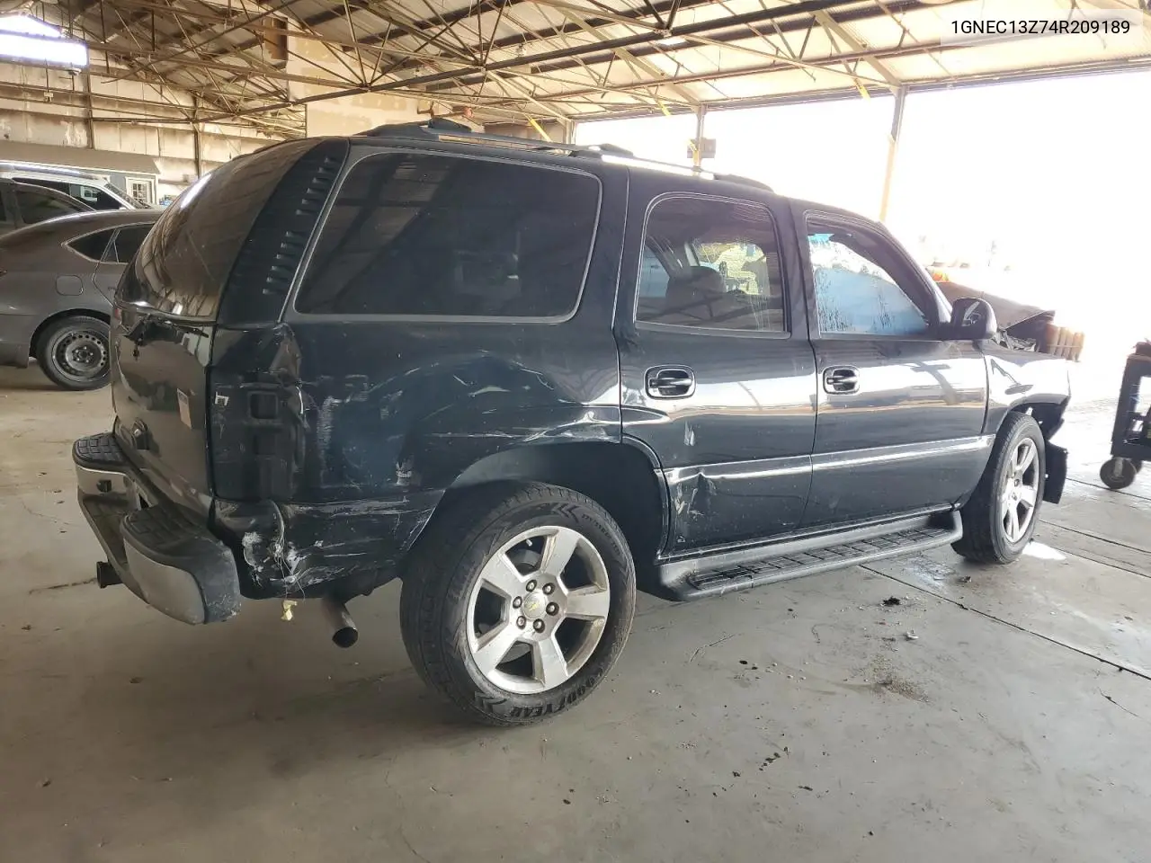 2004 Chevrolet Tahoe C1500 VIN: 1GNEC13Z74R209189 Lot: 62502285