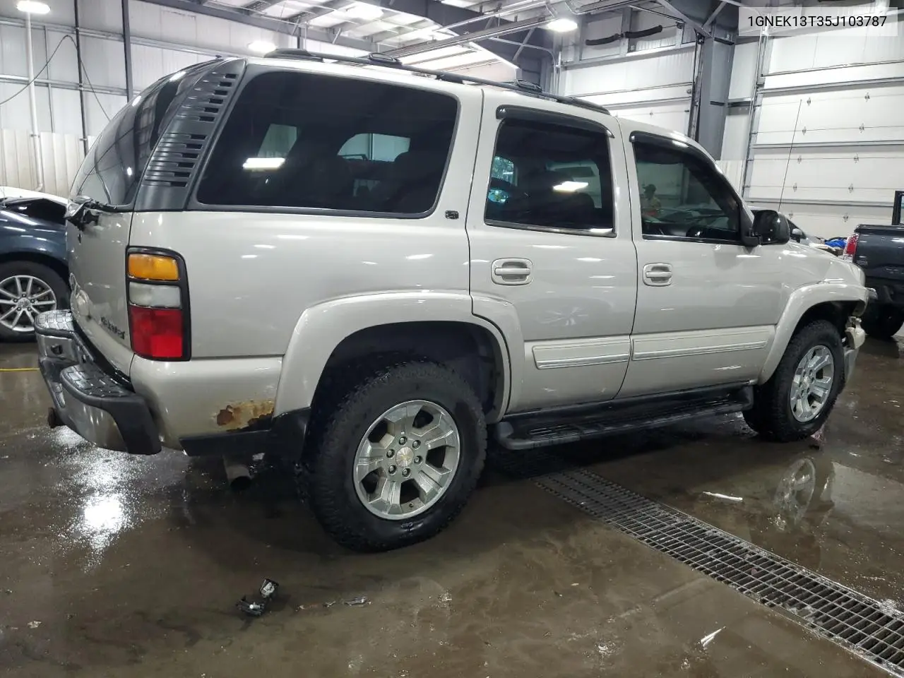 2005 Chevrolet Tahoe K1500 VIN: 1GNEK13T35J103787 Lot: 55668055