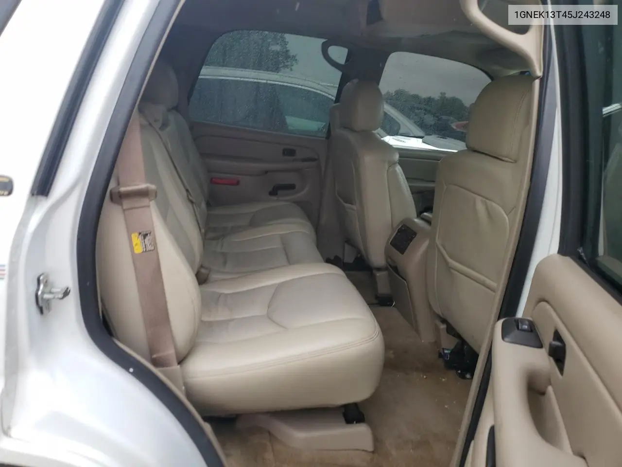 2005 Chevrolet Tahoe K1500 VIN: 1GNEK13T45J243248 Lot: 56886745