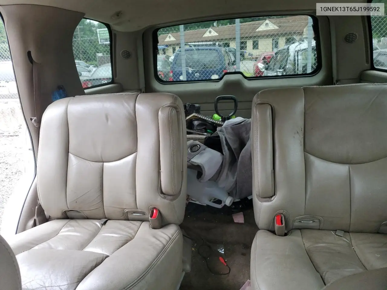 2005 Chevrolet Tahoe K1500 VIN: 1GNEK13T65J199592 Lot: 62667705