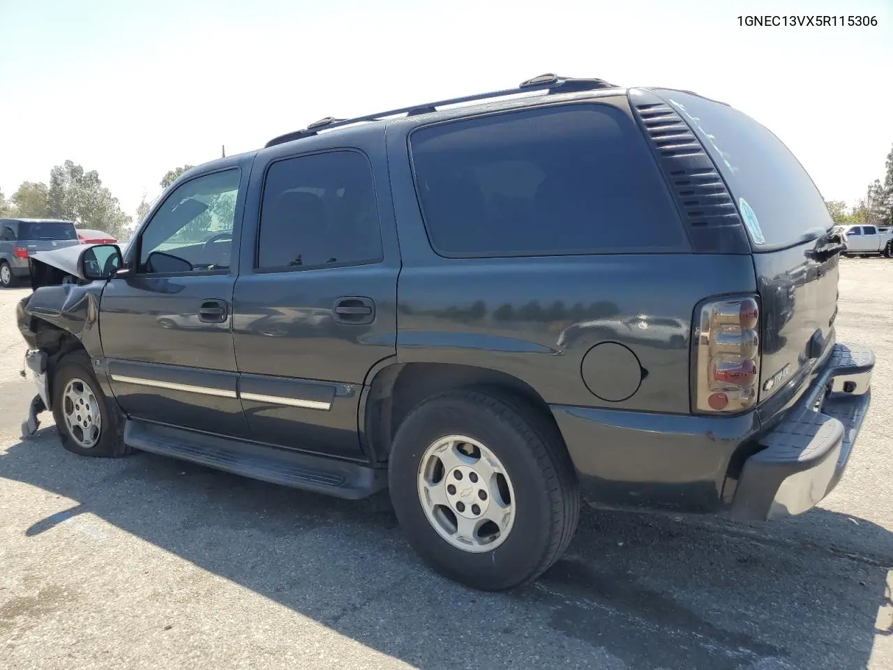 2005 Chevrolet Tahoe C1500 VIN: 1GNEC13VX5R115306 Lot: 62836105