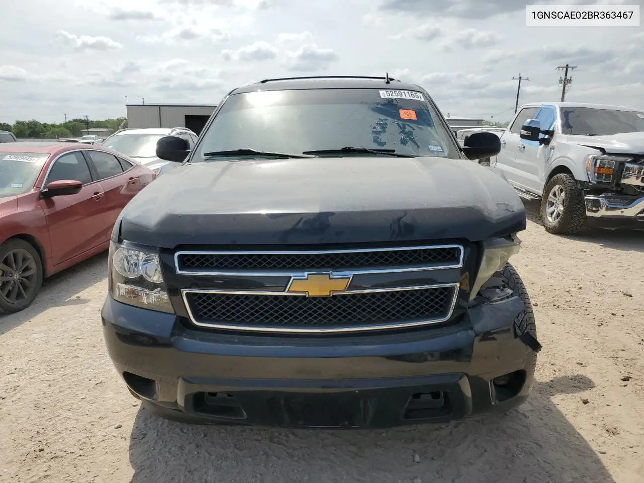 2011 Chevrolet Tahoe C1500 Ls VIN: 1GNSCAE02BR363467 Lot: 52591165