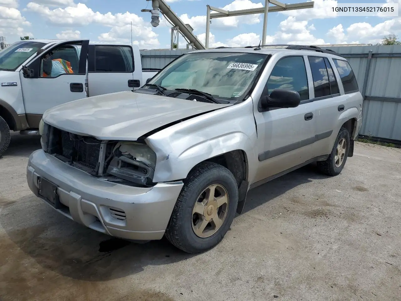 2005 Chevrolet Trailblazer Ls VIN: 1GNDT13S452176015 Lot: 56836995