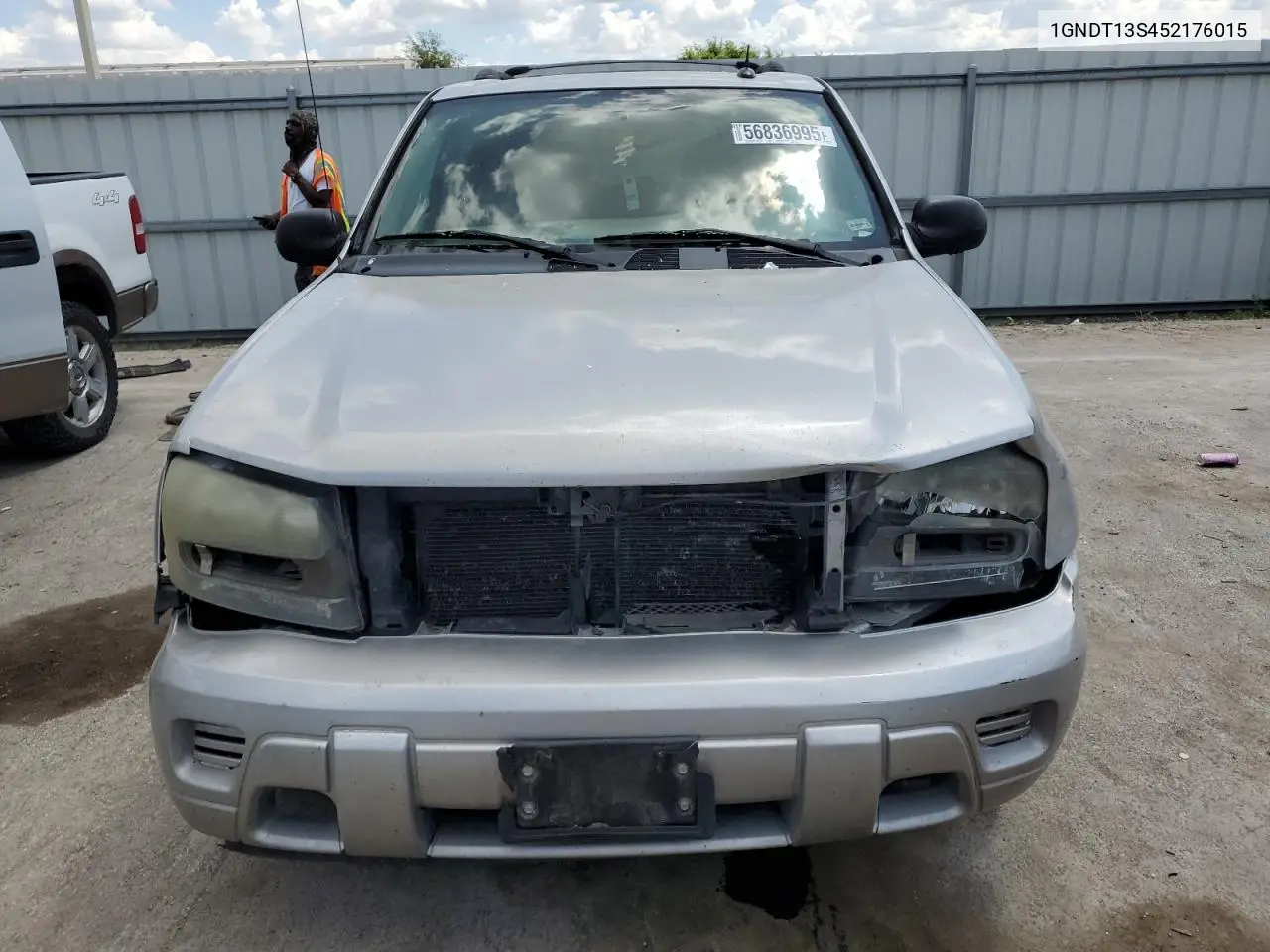 2005 Chevrolet Trailblazer Ls VIN: 1GNDT13S452176015 Lot: 56836995