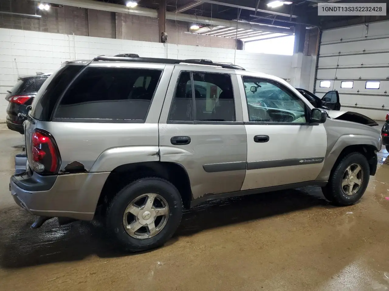 2005 Chevrolet Trailblazer Ls VIN: 1GNDT13S352232428 Lot: 63328825