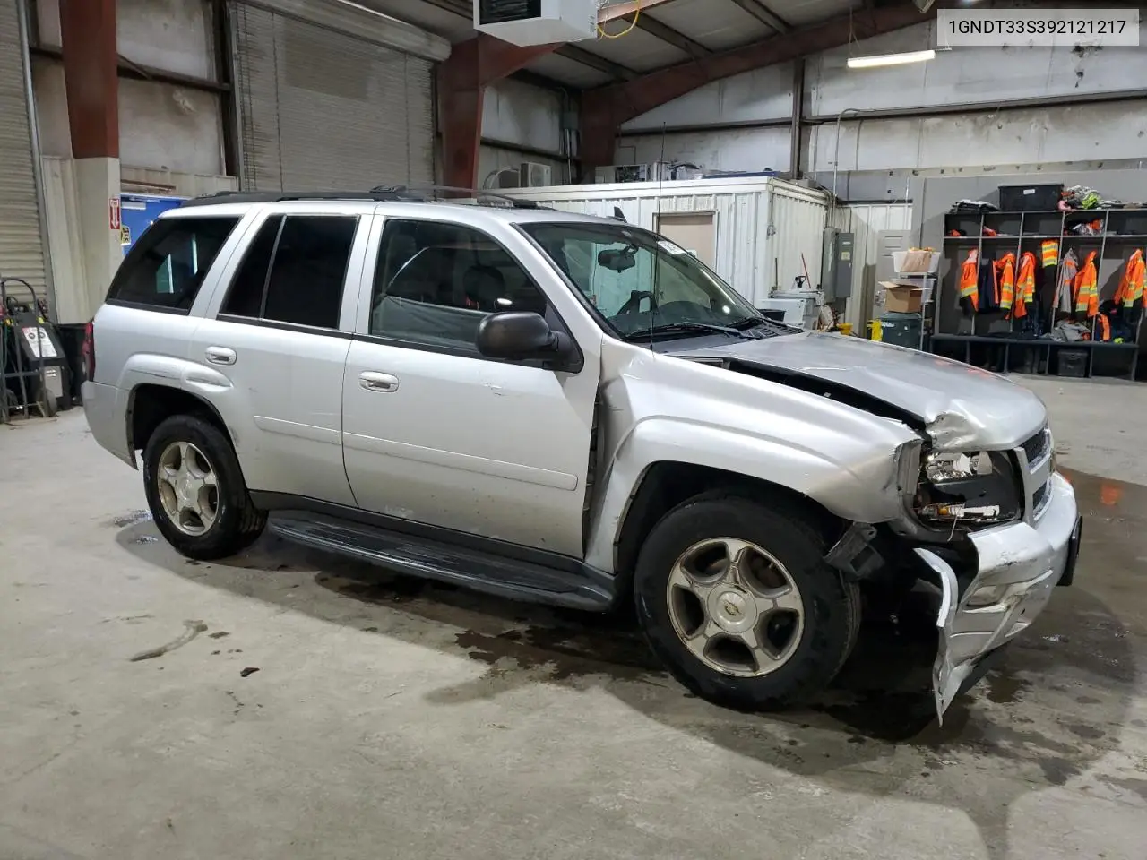 2009 Chevrolet Trailblazer Lt VIN: 1GNDT33S392121217 Lot: 53074675