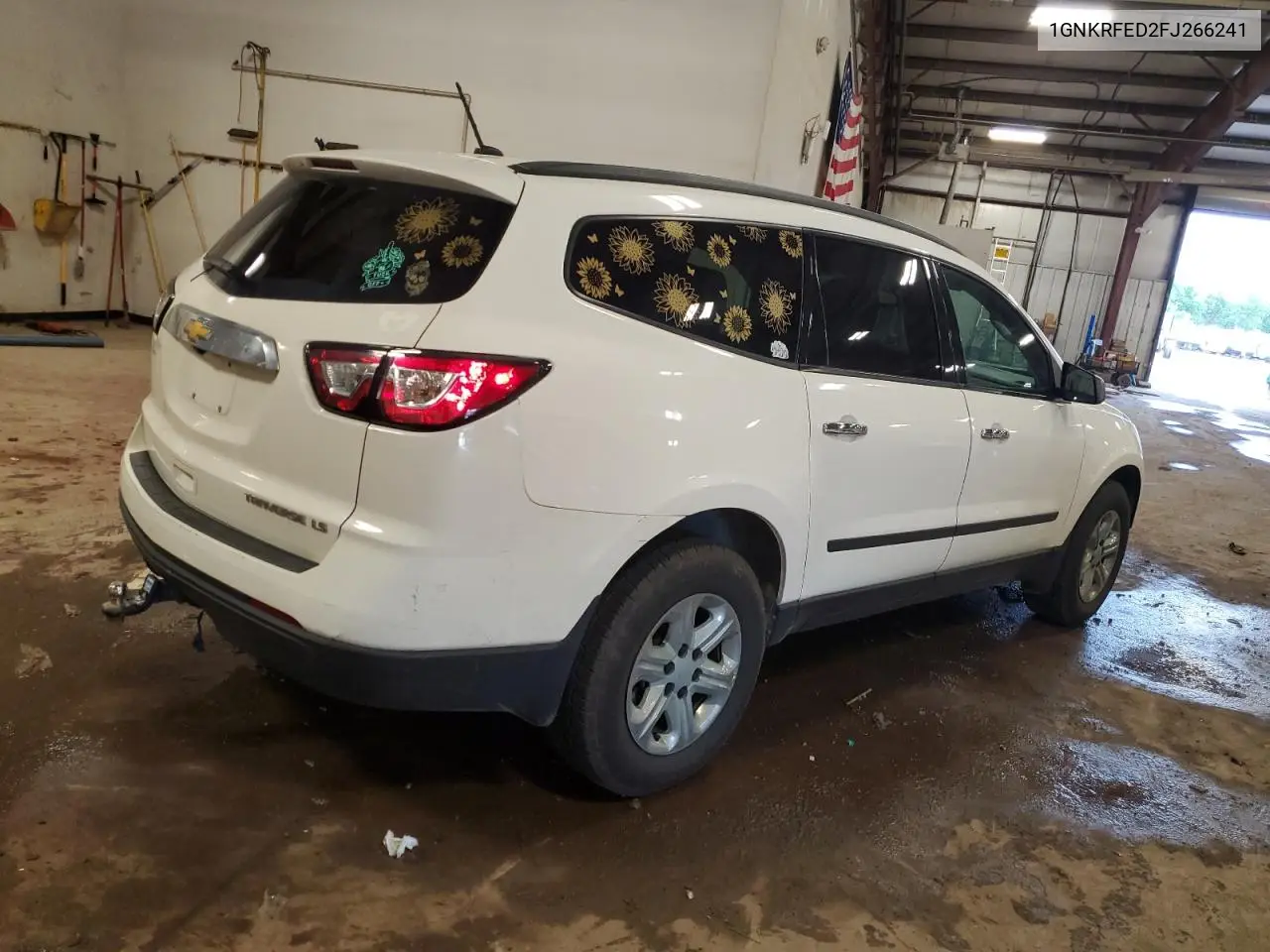 2015 Chevrolet Traverse Ls VIN: 1GNKRFED2FJ266241 Lot: 62690295