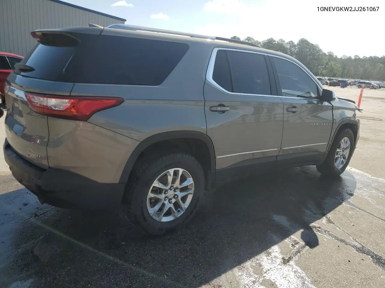 2018 Chevrolet Traverse Lt VIN: 1GNEVGKW2JJ261067 Lot: 61039875