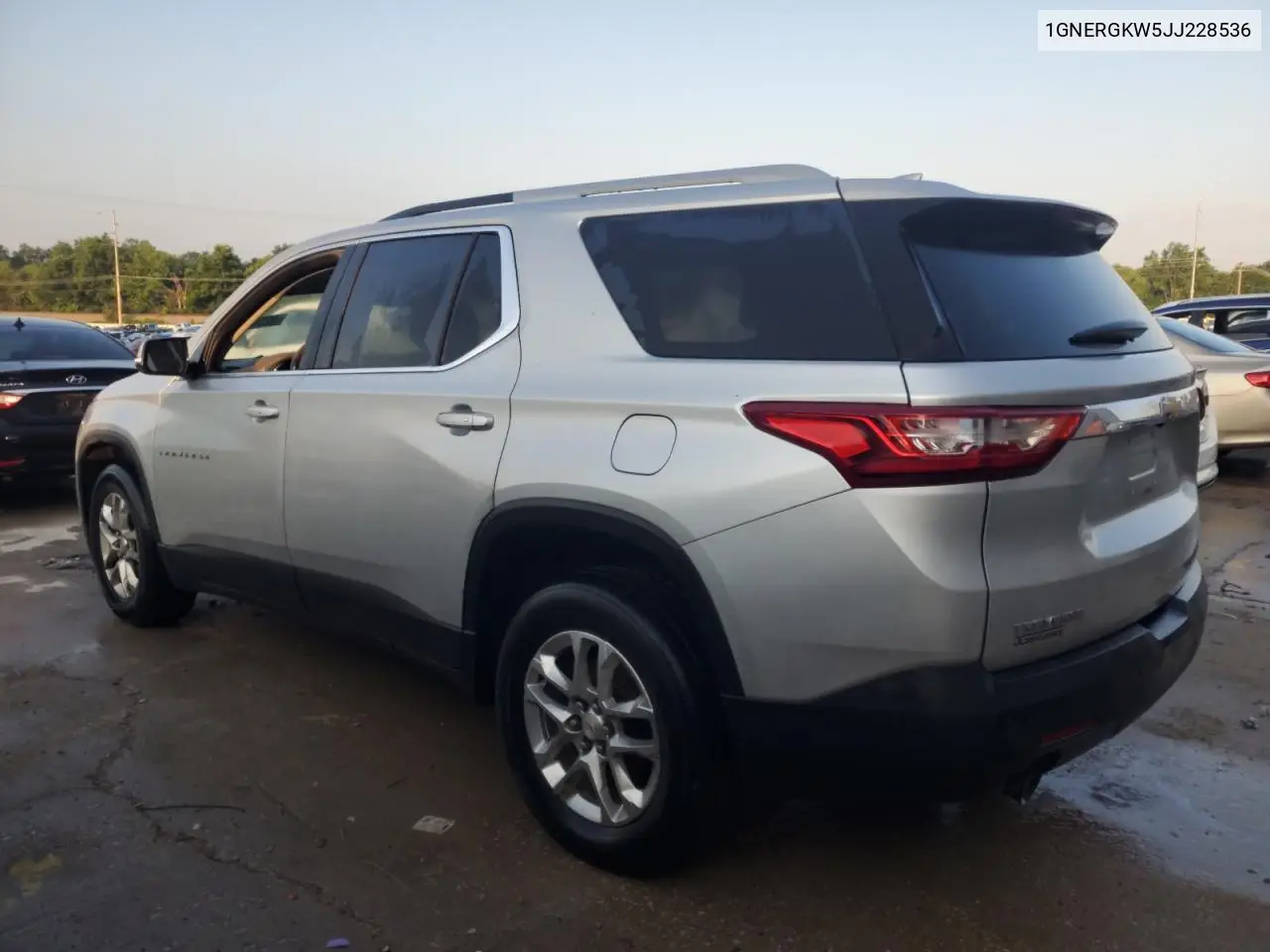 2018 Chevrolet Traverse Lt VIN: 1GNERGKW5JJ228536 Lot: 62582815