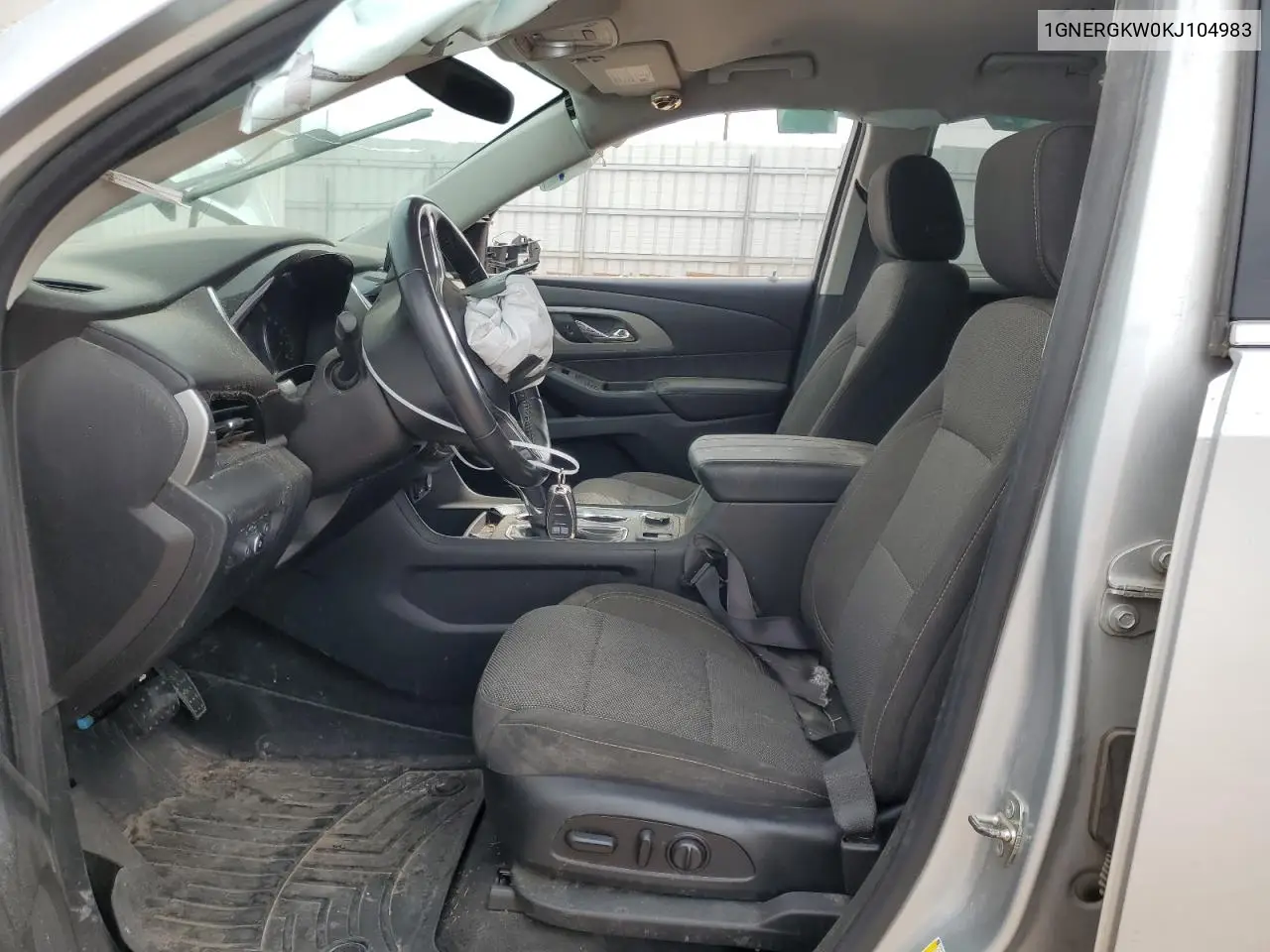 2019 Chevrolet Traverse Lt VIN: 1GNERGKW0KJ104983 Lot: 51042845