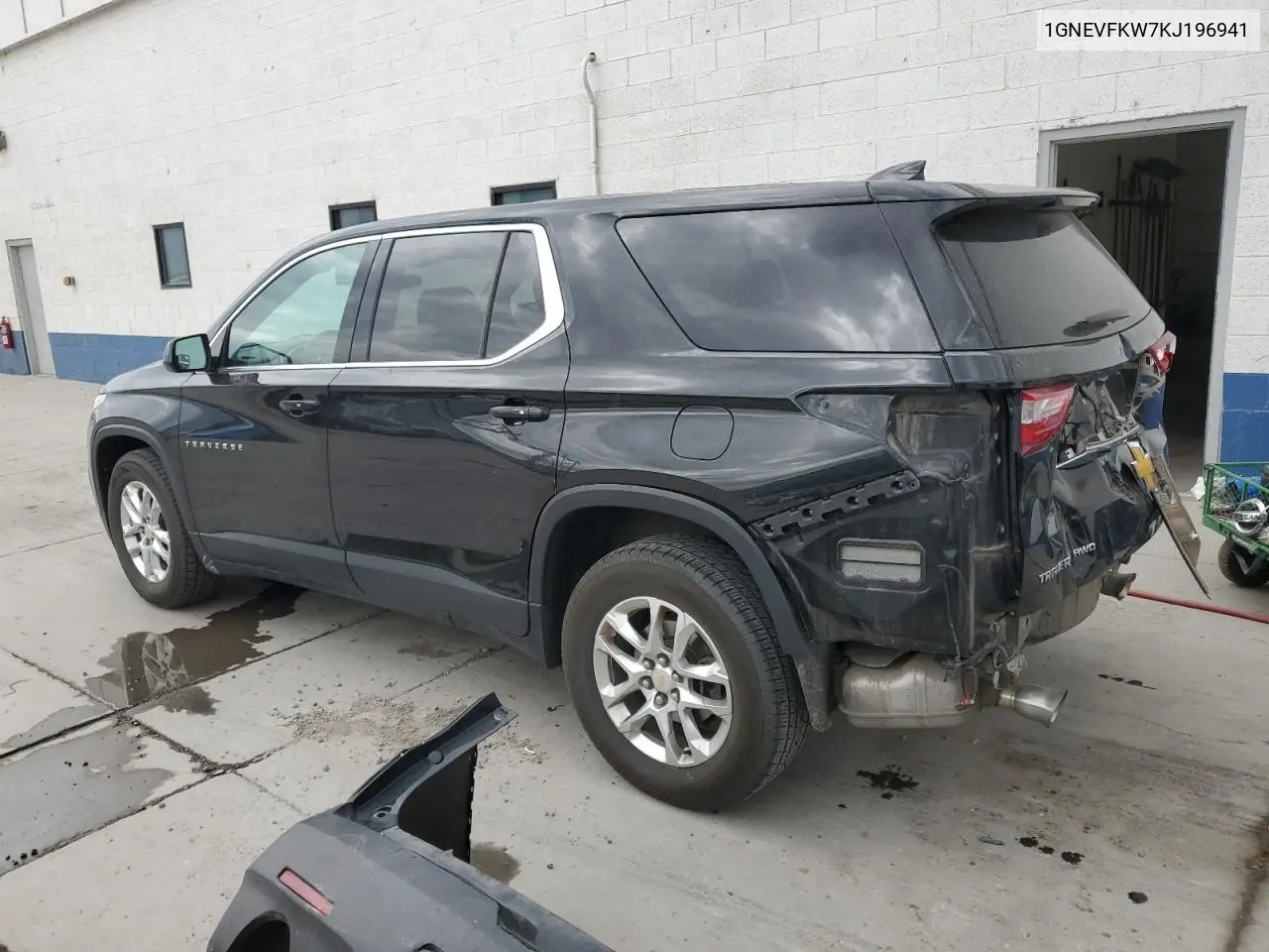 2019 Chevrolet Traverse Ls VIN: 1GNEVFKW7KJ196941 Lot: 63527425