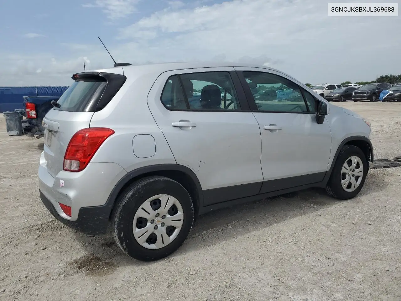2018 Chevrolet Trax Ls VIN: 3GNCJKSBXJL369688 Lot: 62923115