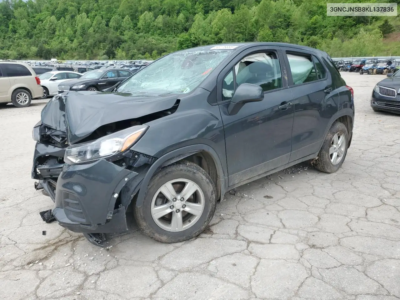 2019 Chevrolet Trax Ls VIN: 3GNCJNSB8KL137836 Lot: 56178695