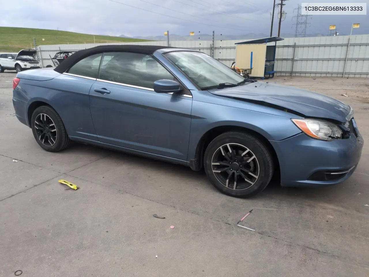 2011 Chrysler 200 Touring VIN: 1C3BC2EG6BN613333 Lot: 56824425