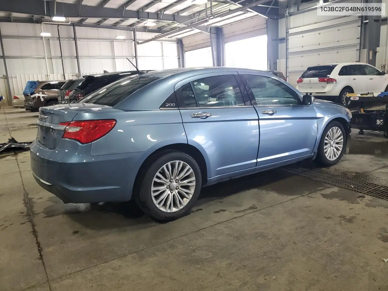 2011 Chrysler 200 Limited VIN: 1C3BC2FG4BN619596 Lot: 61790395