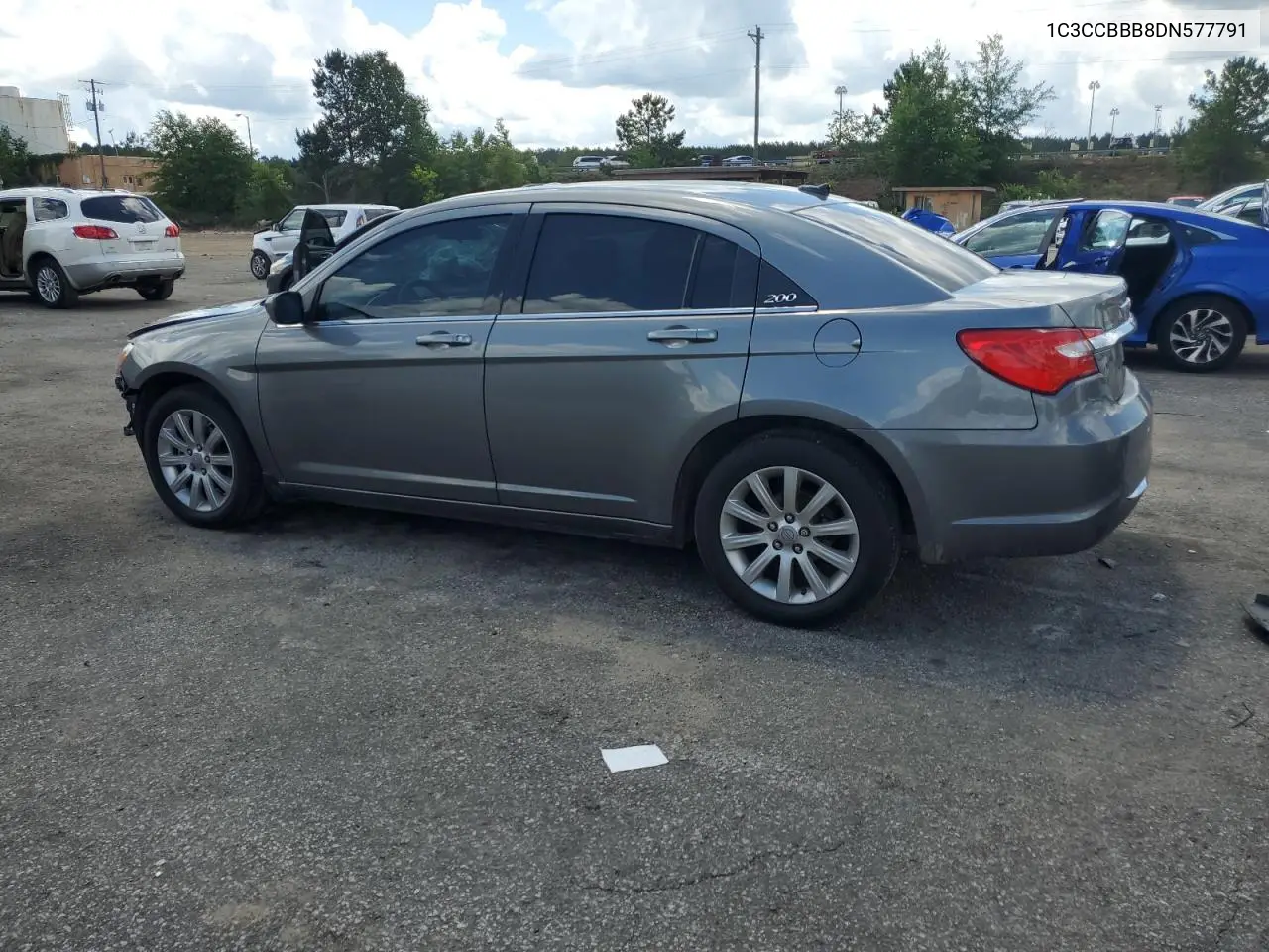 2013 Chrysler 200 Touring VIN: 1C3CCBBB8DN577791 Lot: 56605605