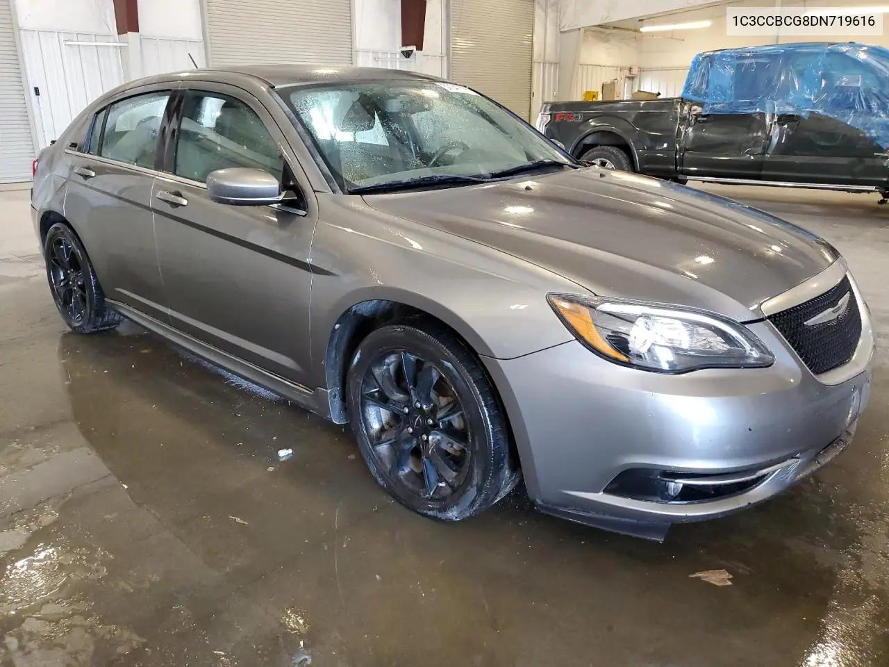 2013 Chrysler 200 Limited VIN: 1C3CCBCG8DN719616 Lot: 57047535