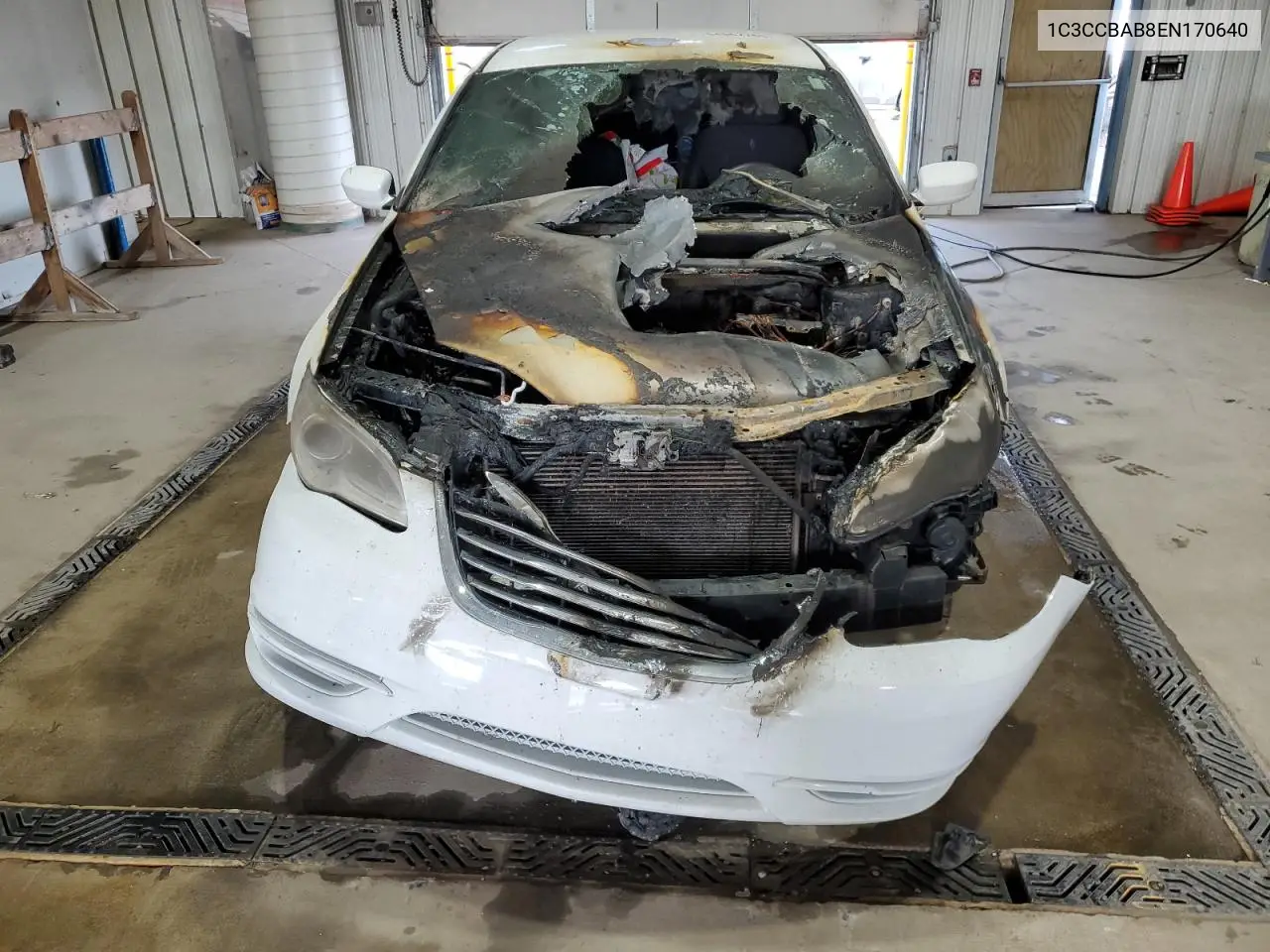 2014 Chrysler 200 Lx VIN: 1C3CCBAB8EN170640 Lot: 54967765
