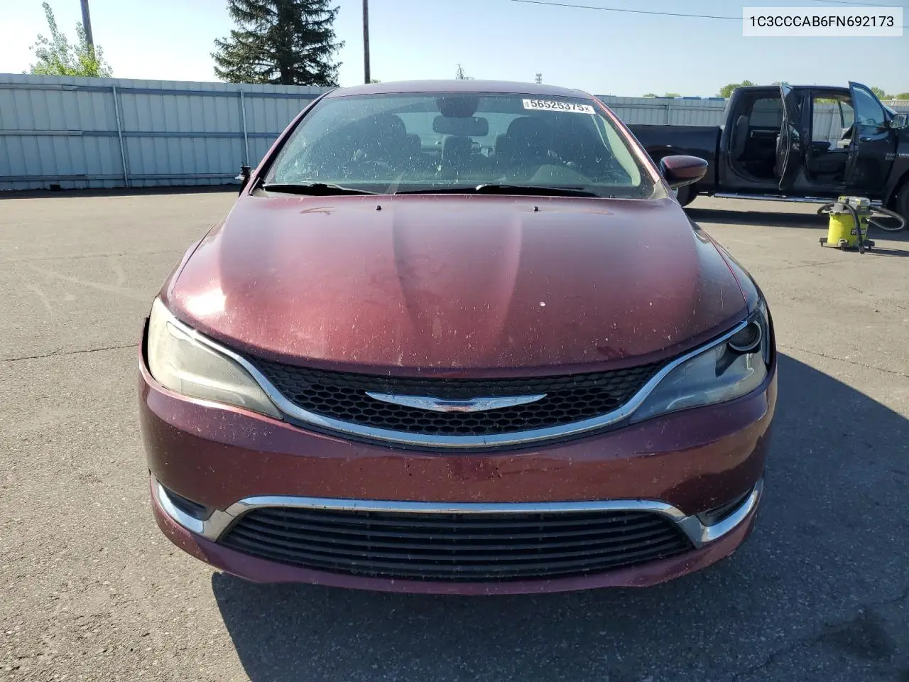 2015 Chrysler 200 Limited VIN: 1C3CCCAB6FN692173 Lot: 56525375
