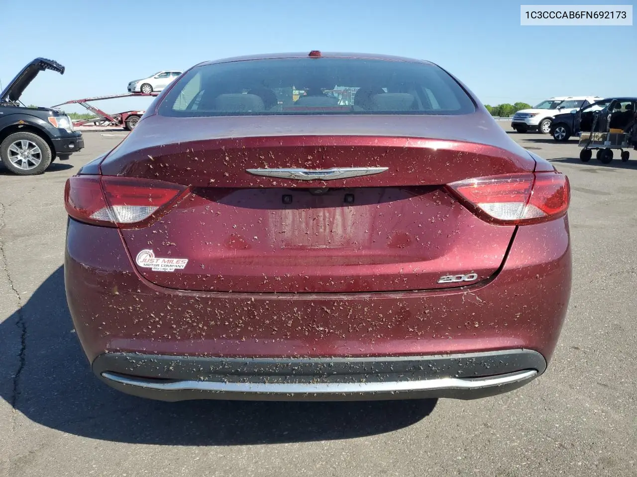 2015 Chrysler 200 Limited VIN: 1C3CCCAB6FN692173 Lot: 56525375