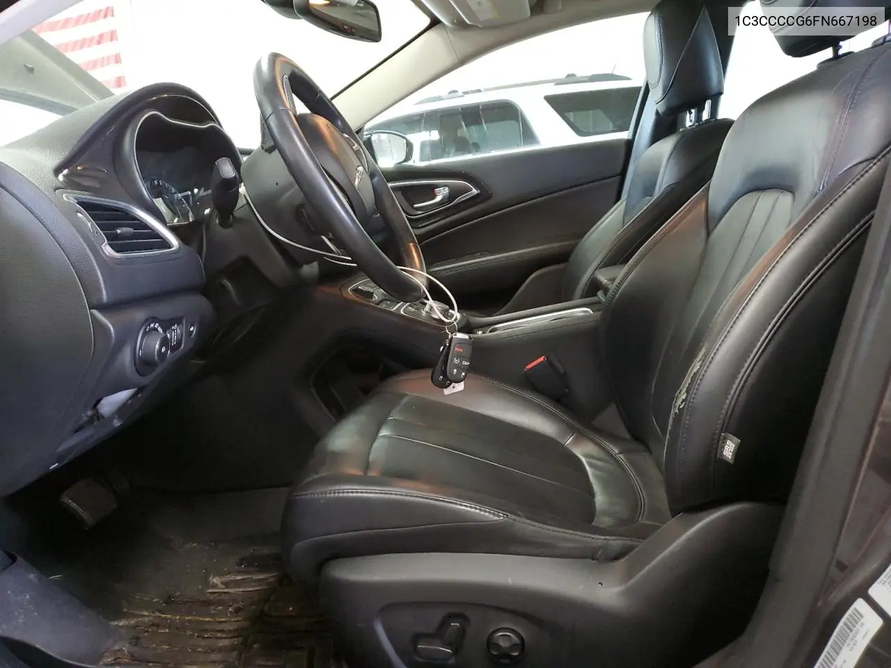 2015 Chrysler 200 C VIN: 1C3CCCCG6FN667198 Lot: 62390435