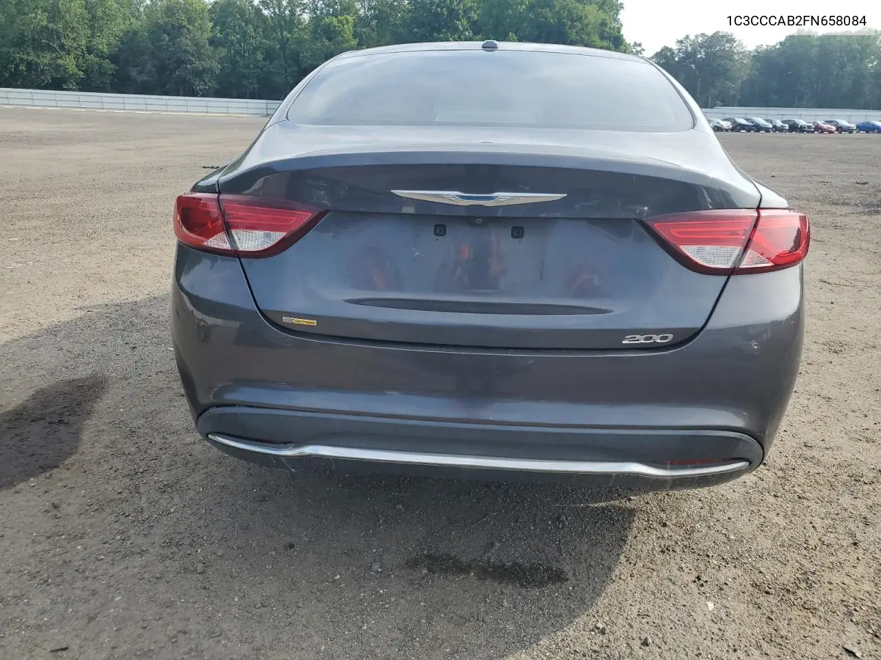 2015 Chrysler 200 Limited VIN: 1C3CCCAB2FN658084 Lot: 62605145