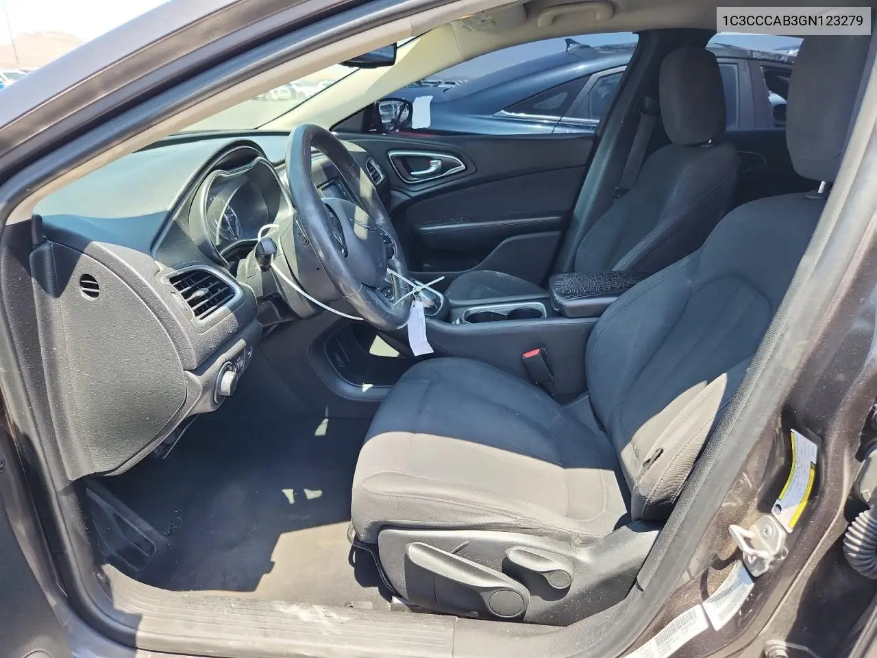 2016 Chrysler 200 Limited VIN: 1C3CCCAB3GN123279 Lot: 62549675