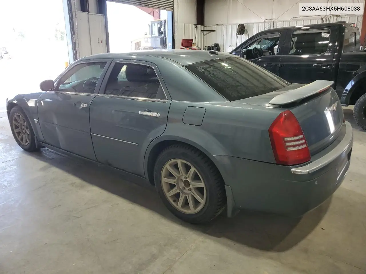 2005 Chrysler 300C VIN: 2C3AA63HX5H608038 Lot: 60085345